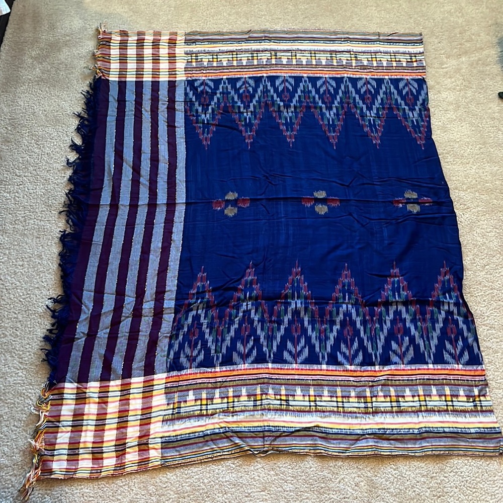 Patterned cloth